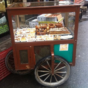 sokak-tatli-seyyar-araba